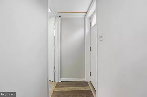 Entry Way - 16100 Malcolm Dr, Laurel, MD 20707 photo 5 of 5