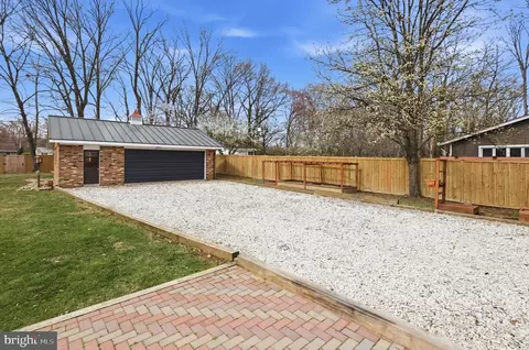 Exterior - 16100 Malcolm Dr, Laurel, MD 20707 photo 7 of 16