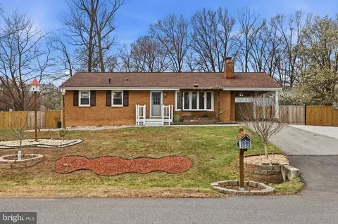 16100 Malcolm Dr, Laurel, MD 20707
