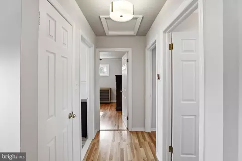 Entry Way - 16100 Malcolm Dr, Laurel, MD 20707 photo 4 of 5