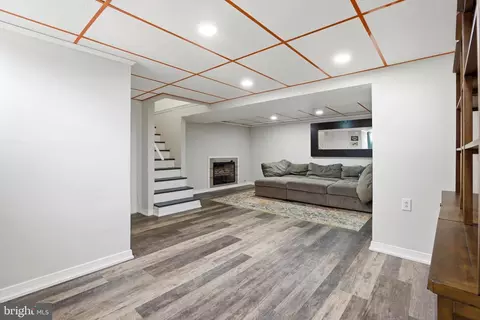 Living - 16100 Malcolm Dr, Laurel, MD 20707 photo 5 of 5