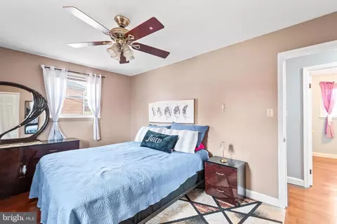 Bedroom - 11411 Hermitt St, Clinton, MD 20735 photo 6 of 9