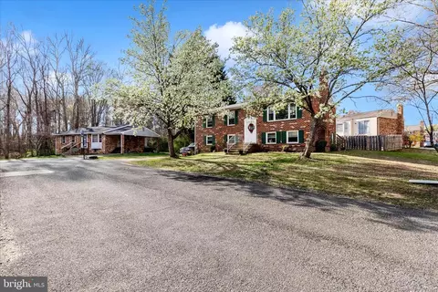 11913 Birchview Dr, Clinton, MD 20735