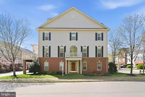 2200 Barnstable Dr, Marlboro, MD 20774