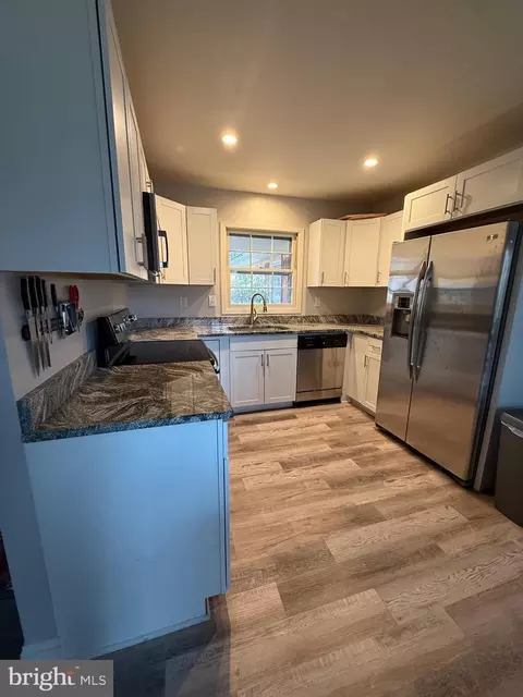 Kitchen - 12606 Ivystone Ln, Laurel, MD 20708 photo 2 of 4