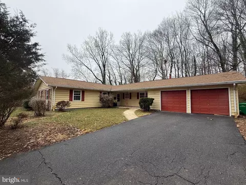 Exterior - 12606 Ivystone Ln, Laurel, MD 20708 photo 3 of 6