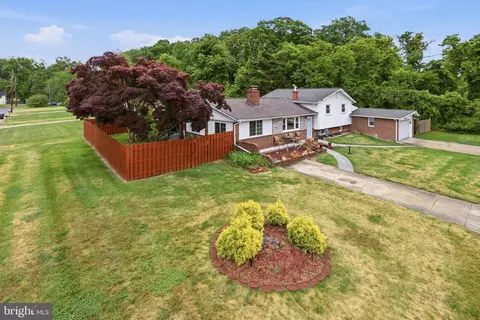 8110 Bernard Dr, Fort Washington, MD 20744