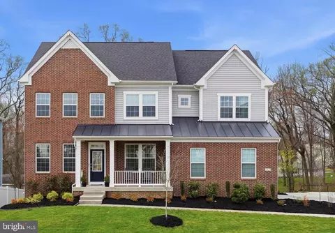 6829 Fountain Park Dr, Glenn Dale, MD 20769