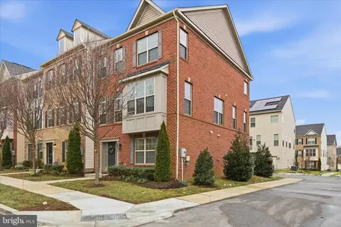Exterior - 9511 Smithview Pl, Lanham, MD 20706 photo 2 of 2