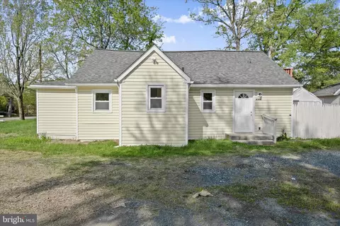 6306 Leapley Rd, Marlboro, MD 20772