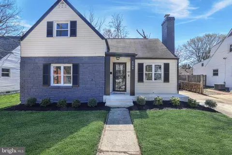 6909 Gateway Blvd, District Heights, MD 20747
