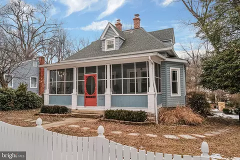 4810 Fox St, College Park, MD 20740