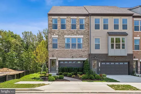 7037 Gladebrook Rd, Brandywine, MD 20613