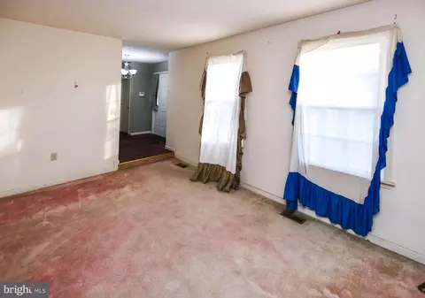Living - 8726 Fulton Ave, Lanham, MD 20706 photo 2 of 8