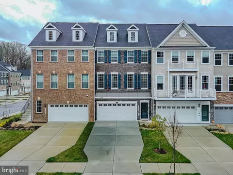 10849 Foxtrot Cir, Marlboro, MD 20772