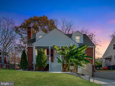 6211 42nd Ave, Hyattsville, MD 20781