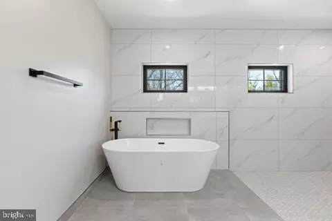 Bath - 11701 Duckettown Rd, Laurel, MD 20708 photo 4 of 7