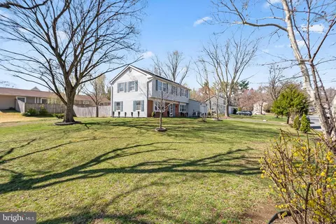 Exterior - 12613 Knowledge Ln, Bowie, MD 20715 photo 3 of 5