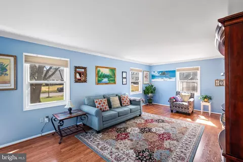 Living - 12613 Knowledge Ln, Bowie, MD 20715 photo 1 of 3