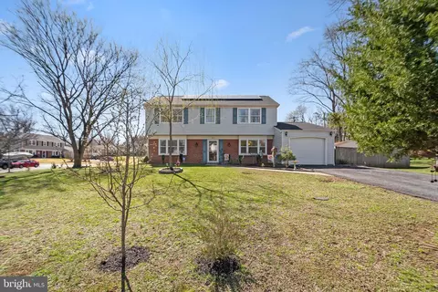 Exterior - 12613 Knowledge Ln, Bowie, MD 20715 photo 2 of 5