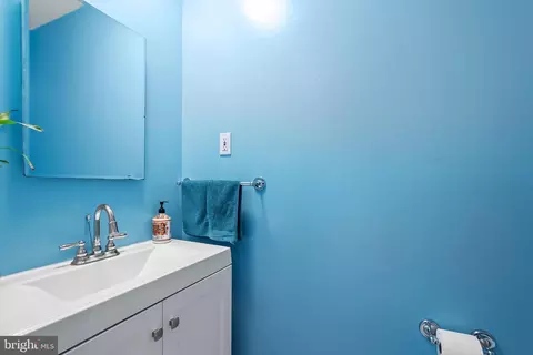 Bath - 12613 Knowledge Ln, Bowie, MD 20715 photo 1 of 3