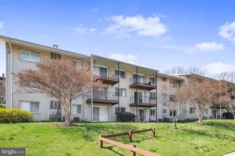 5410 85th Ave #102, New Carrollton, MD 20784