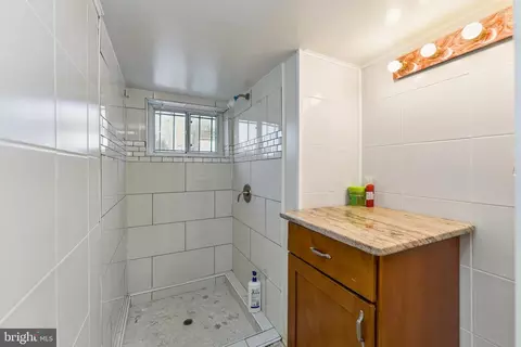Bath - 7910 Polk, Lanham, MD 20706 photo 2 of 3