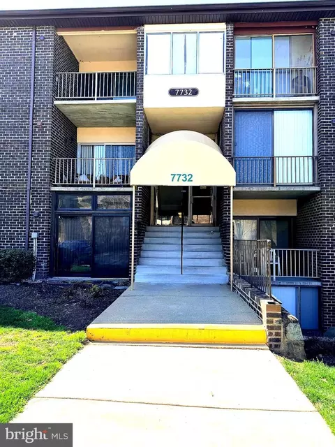 7732 Hanover Pkwy #241, Greenbelt, MD 20770