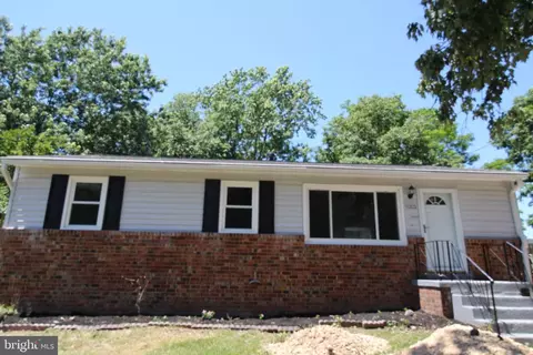 9003 Anna Dr, Clinton, MD 20735