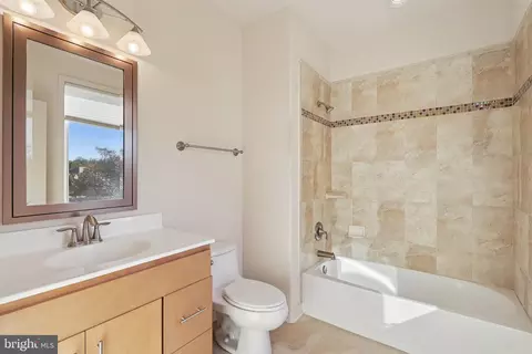 Bath - 3211 Courtside Rd, Bowie, MD 20721 photo 11 of 13