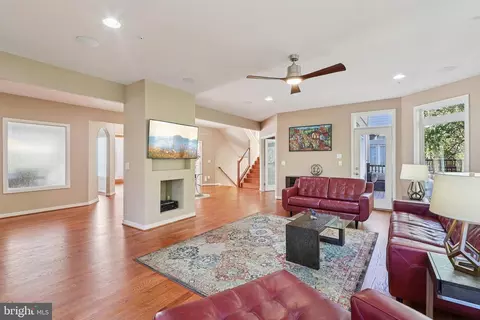 Living - 3211 Courtside Rd, Bowie, MD 20721 photo 1 of 2