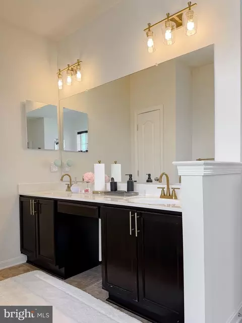 Bath - 2810 Pumpkin St, Clinton, MD 20735 photo 1 of 1