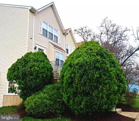 121 Firethorn Ct #11-5, Marlboro, MD 20774