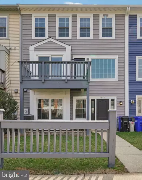 7920 Chapel Cove Dr, Laurel, MD 20707