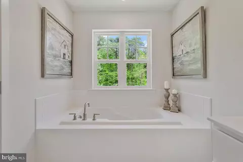 Entry Way - 5514 Glen Ave, Lanham, MD 20706 photo 16 of 16