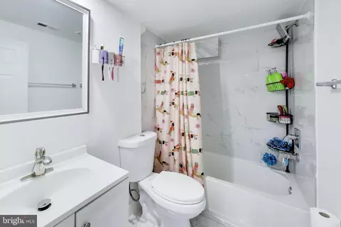 Bath - 1028 Ward St, Laurel, MD 20707 photo 3 of 3