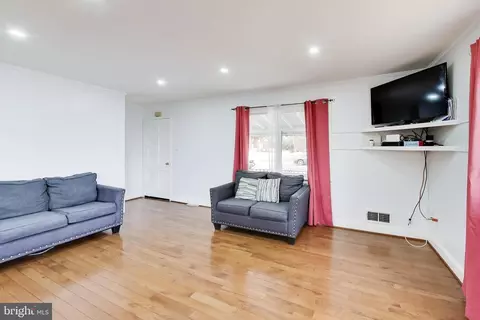 Living - 1028 Ward St, Laurel, MD 20707 photo 2 of 3