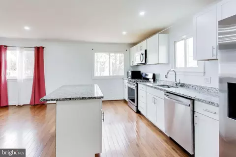 Kitchen - 1028 Ward St, Laurel, MD 20707 photo 3 of 3