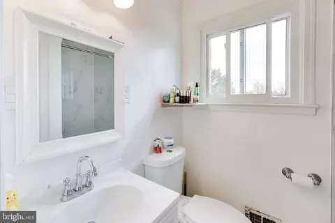 Bath - 1028 Ward St, Laurel, MD 20707 photo 1 of 3