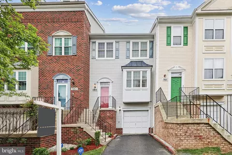 7809 Vanity Fair Dr, Greenbelt, MD 20770