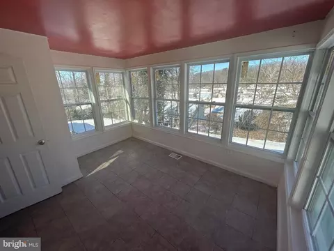 Exterior - 7208 Powhatan St, Lanham, MD 20706 photo 3 of 4