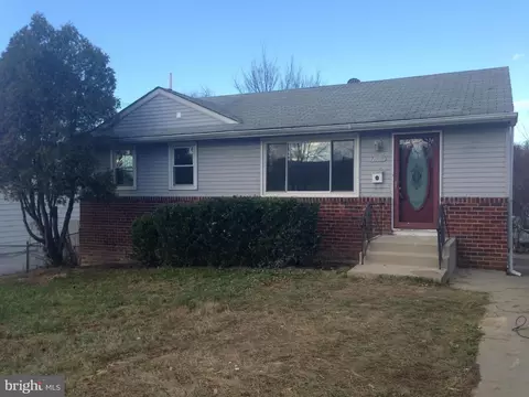 Exterior - 7208 Powhatan St, Lanham, MD 20706 photo 2 of 4