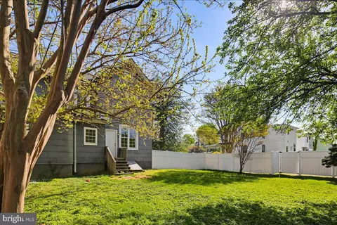 Exterior - 328 Laurel Ave, Laurel, MD 20707 photo 12 of 13