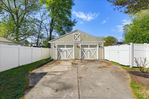 Exterior - 328 Laurel Ave, Laurel, MD 20707 photo 6 of 13