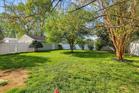Exterior - 328 Laurel Ave, Laurel, MD 20707 photo 11 of 13