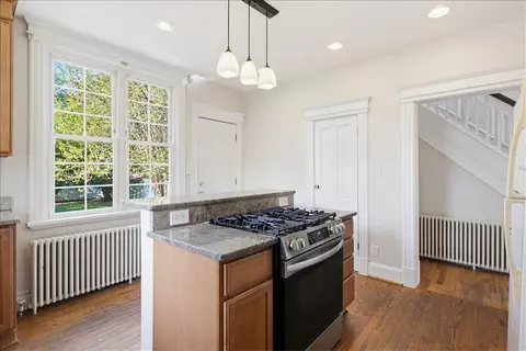 Kitchen - 328 Laurel Ave, Laurel, MD 20707 photo 5 of 5