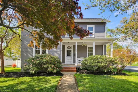 Exterior - 328 Laurel Ave, Laurel, MD 20707 photo 2 of 13