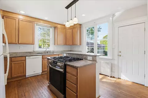 Kitchen - 328 Laurel Ave, Laurel, MD 20707 photo 1 of 5