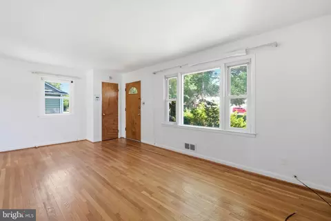 Living - 9205 4th St, Lanham, MD 20706 photo 2 of 4