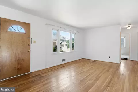 Living - 9205 4th St, Lanham, MD 20706 photo 1 of 4
